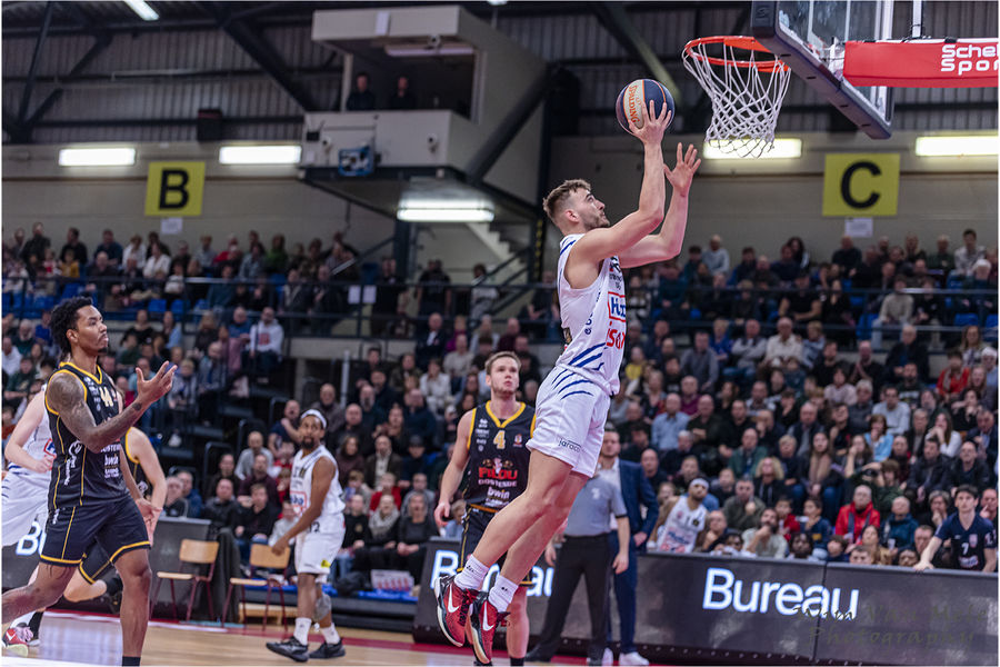 Nipt onderuit tegen Oostende in heenwedstrijd kwartfinales Beker van België